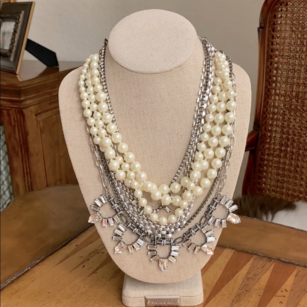 Stella and Dot Starlet Pearl necklace
